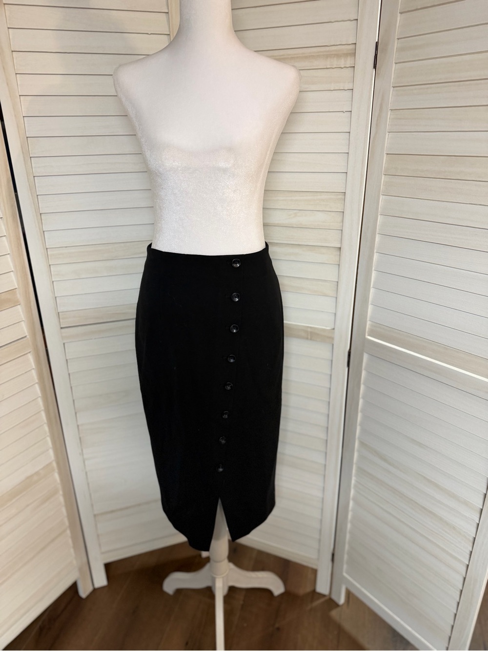 White House Black Market Black Button-Front Pencil Skirt